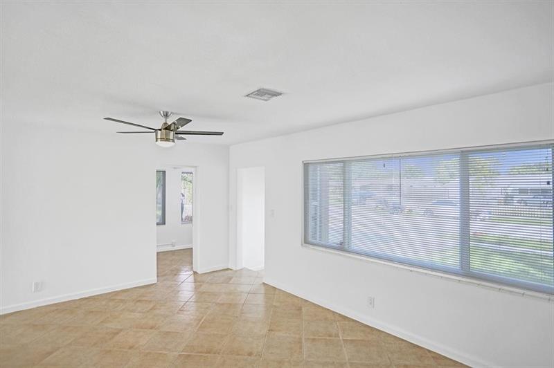 Image 13 of 31 For 651 59th Ct  