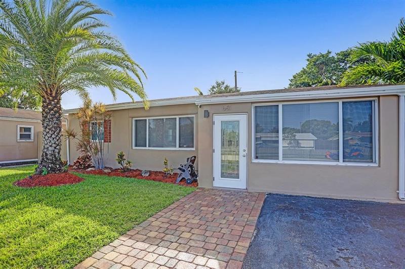 Image 3 of 31 For 651 59th Ct  