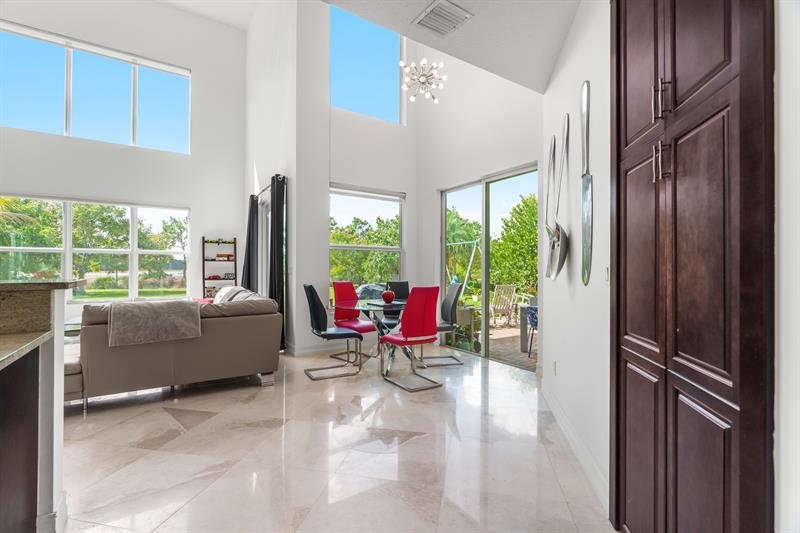 Image 12 of 68 For 7797 Maywood Crest Drive