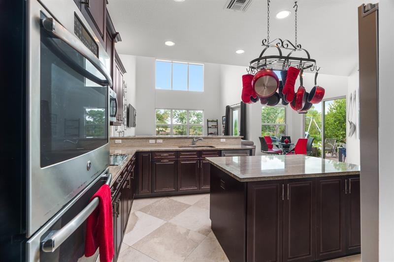 Image 14 of 68 For 7797 Maywood Crest Drive