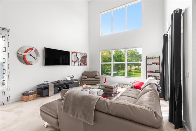 Image 18 of 68 For 7797 Maywood Crest Drive