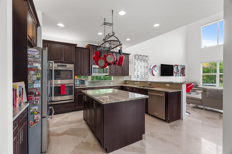 Image 21 of 68 For 7797 Maywood Crest Drive