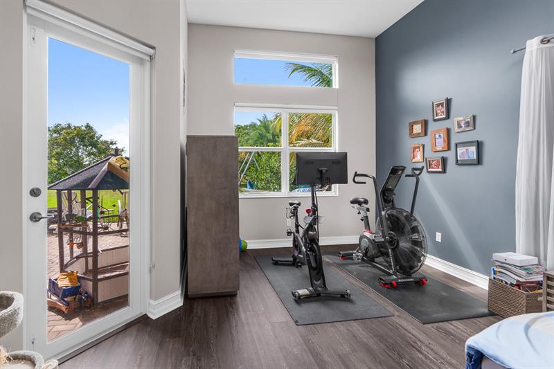 Image 24 of 68 For 7797 Maywood Crest Drive