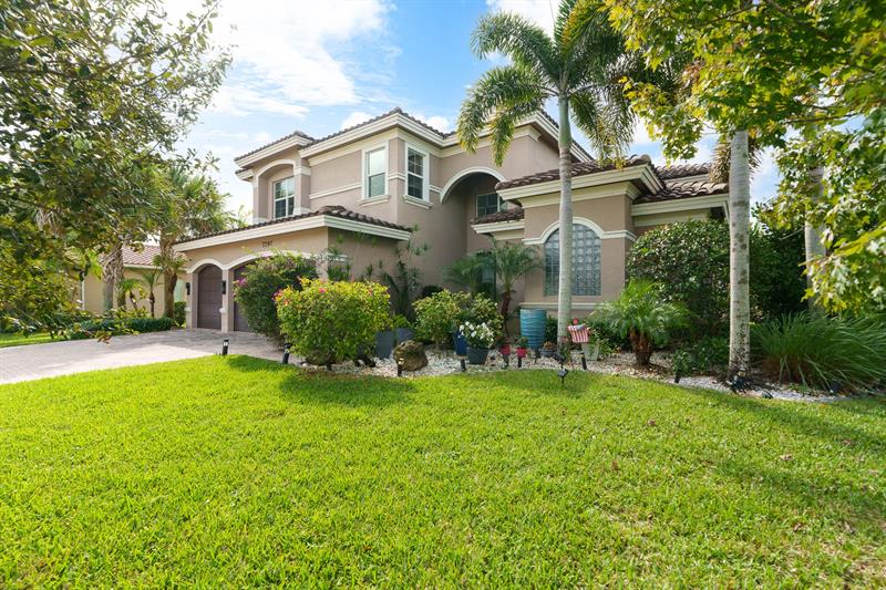 Image 5 of 68 For 7797 Maywood Crest Drive