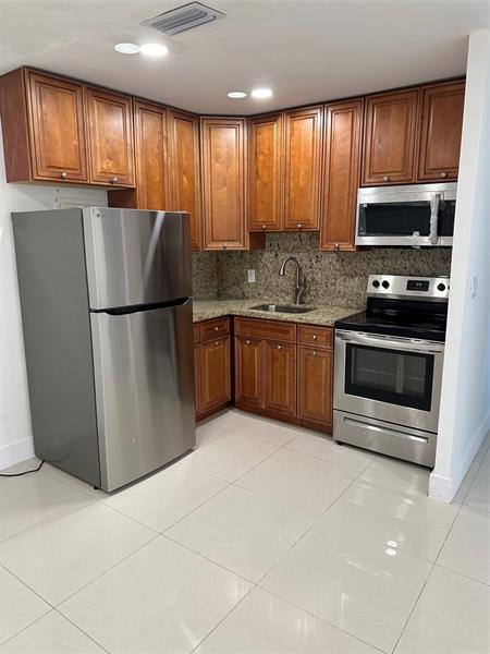 Image 3 of 10 For 2241 57th Ave  2241