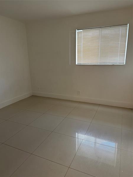 Image 6 of 10 For 2241 57th Ave  2241