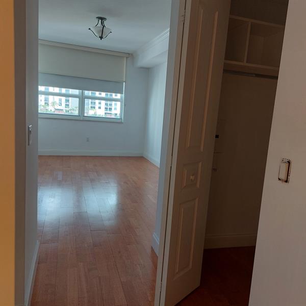 Image 5 of 6 For 350 2nd St  1260