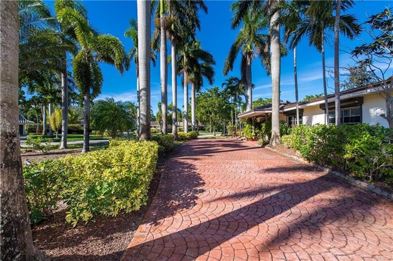 Image 3 of 3 For 4201 Hills Dr