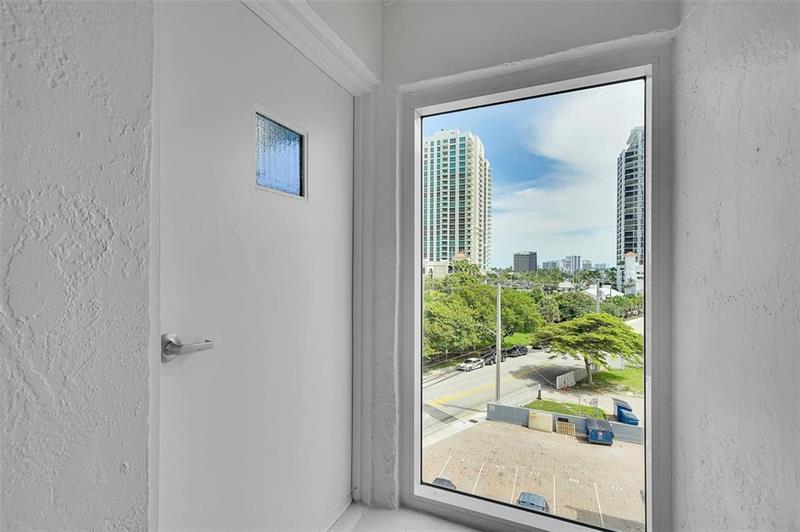 Image 24 of 45 For 95 Birch Rd  302