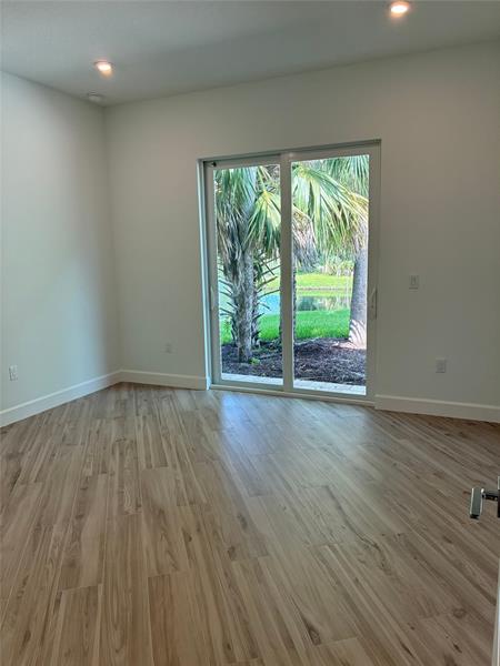 Image 7 of 10 For 1090 Buckhead Dr