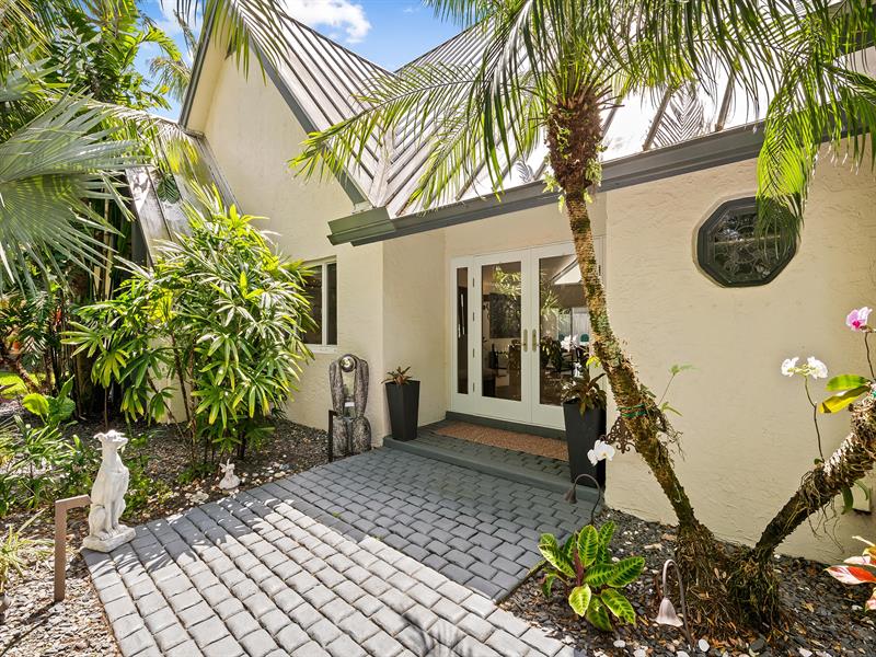 Image 16 of 46 For 2415 Riverlane Ter