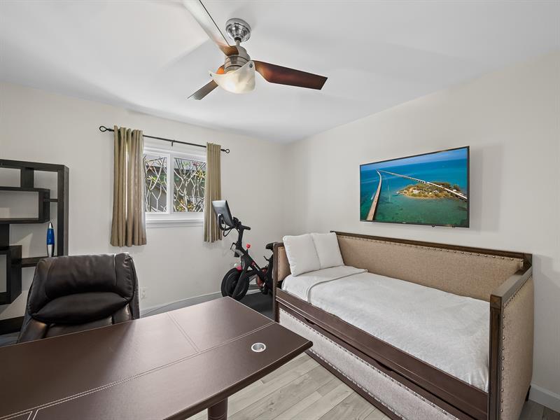 Image 38 of 46 For 2415 Riverlane Ter