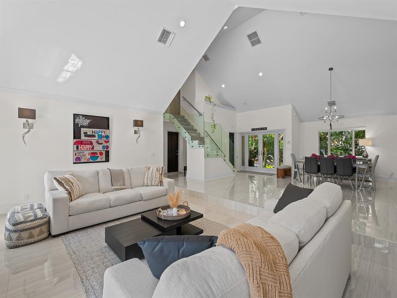 Image 7 of 46 For 2415 Riverlane Ter