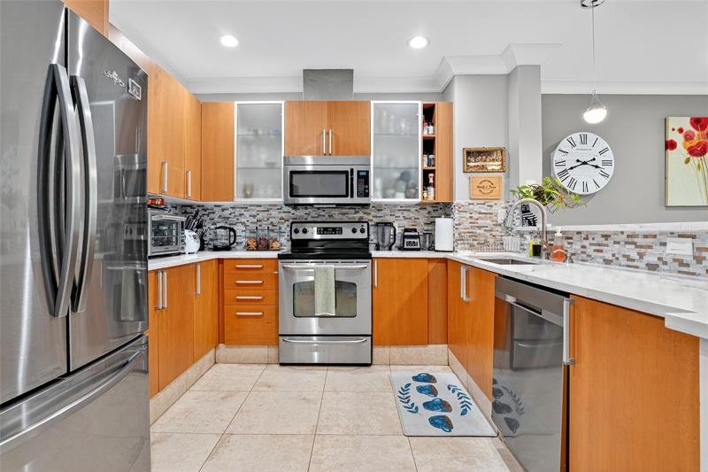 Image 11 of 73 For 822 19th Ave  822