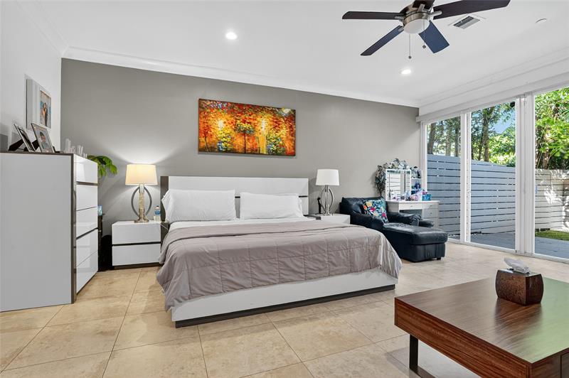 Image 32 of 73 For 822 19th Ave  822