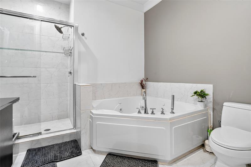 Image 41 of 73 For 822 19th Ave  822