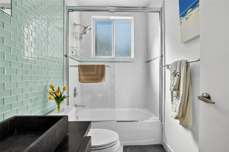 Image 46 of 73 For 822 19th Ave  822