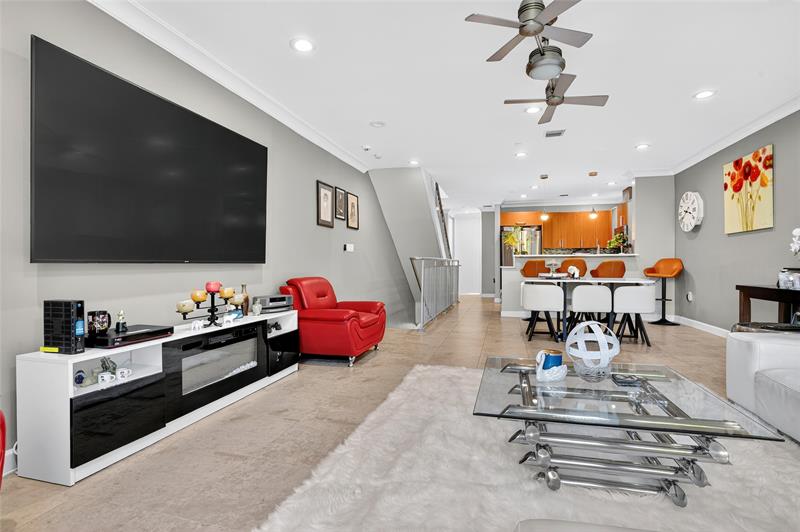 Image 56 of 73 For 822 19th Ave  822