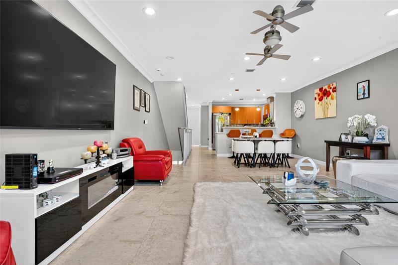 Image 58 of 73 For 822 19th Ave  822