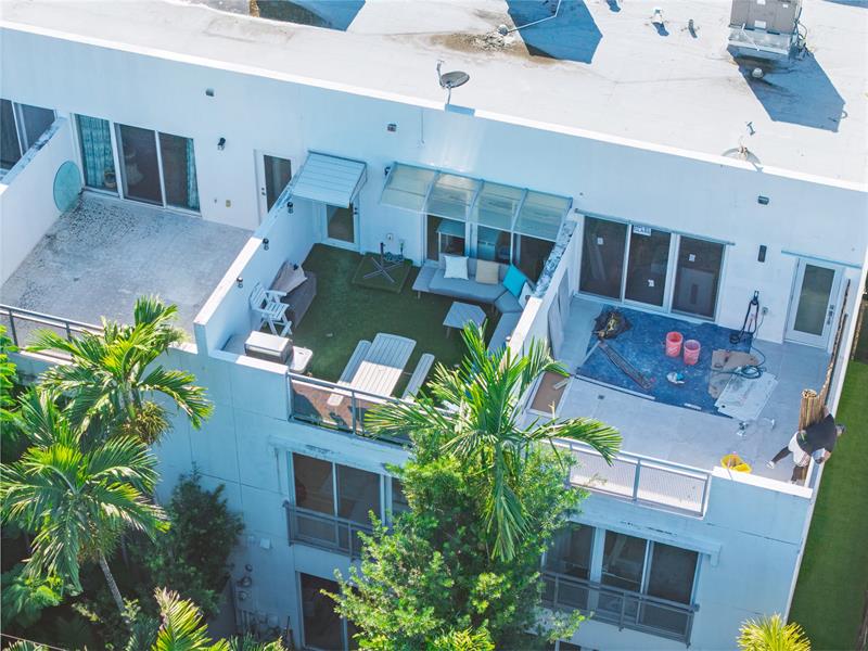 Image 65 of 73 For 822 19th Ave  822