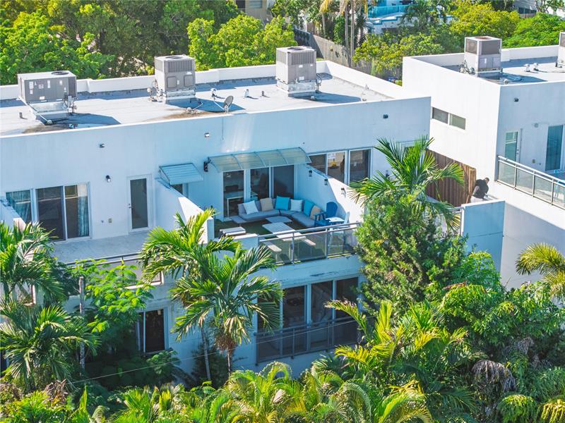 Image 67 of 73 For 822 19th Ave  822