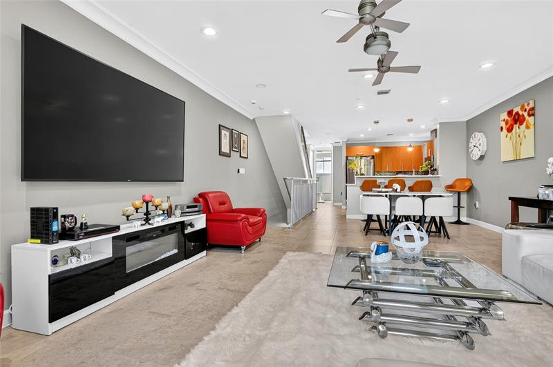 Image 8 of 73 For 822 19th Ave  822