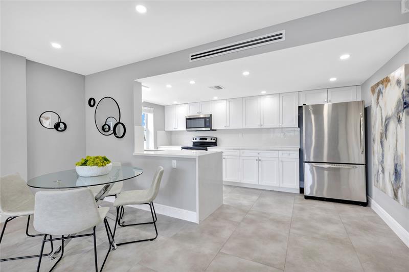 Image 11 of 20 For 2900 30th St  7h