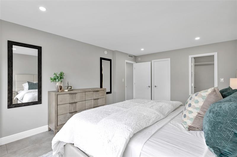 Image 18 of 20 For 2900 30th St  7h