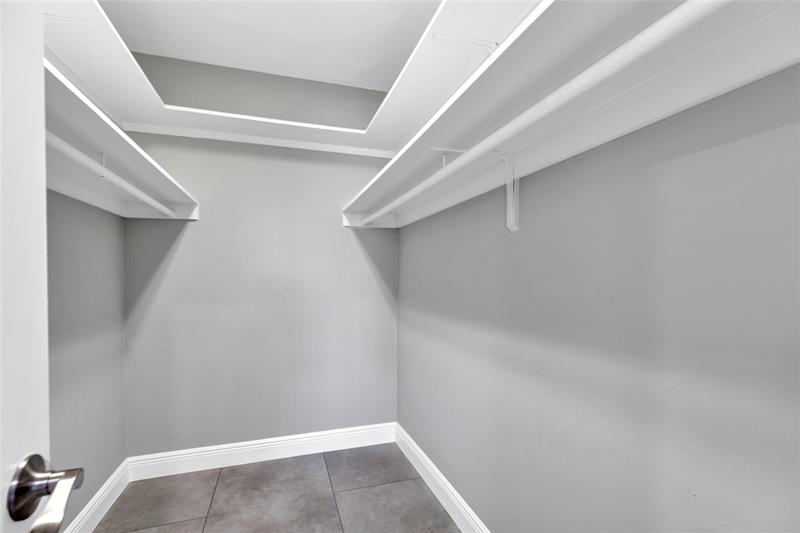 Image 20 of 20 For 2900 30th St  7h