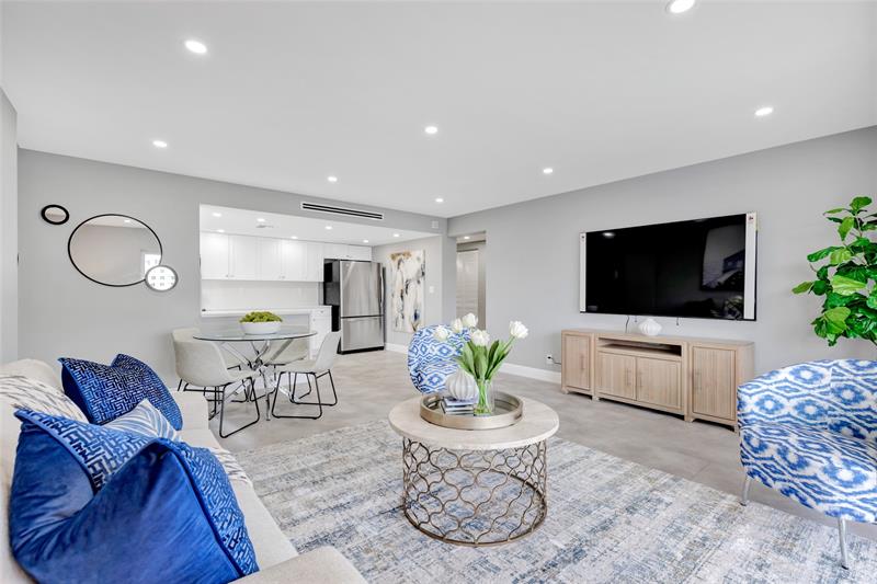 Image 8 of 20 For 2900 30th St  7h