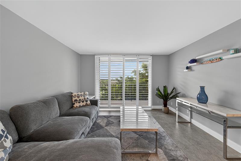 Image 15 of 35 For 1800 Andrews Ave  6h