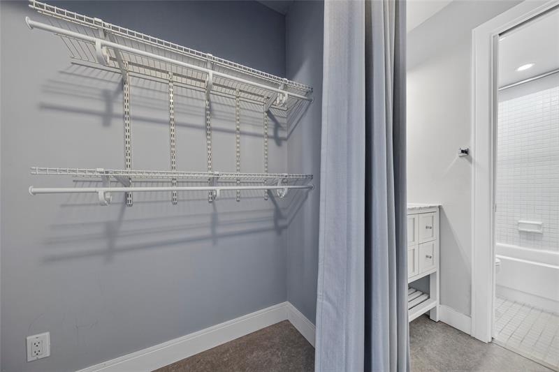 Image 25 of 35 For 1800 Andrews Ave  6h