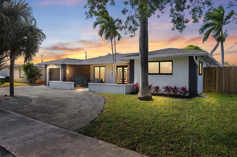 Image 3 of 44 For 2105 62nd St