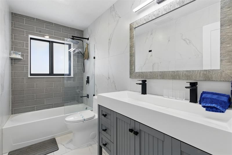 Image 30 of 44 For 2105 62nd St