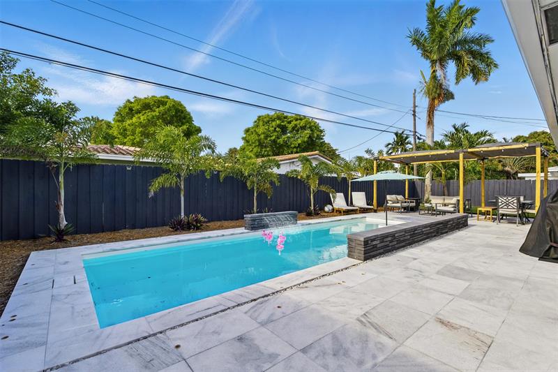 Image 37 of 44 For 2105 62nd St