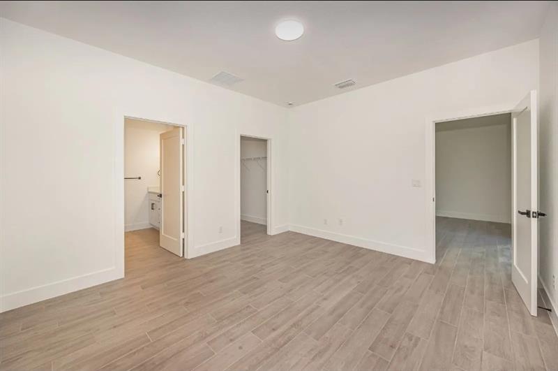 Image 12 of 20 For 1605 23 Rd St.