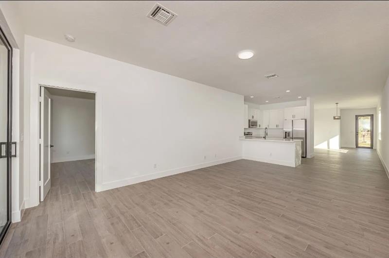 Image 9 of 20 For 1605 23 Rd St.