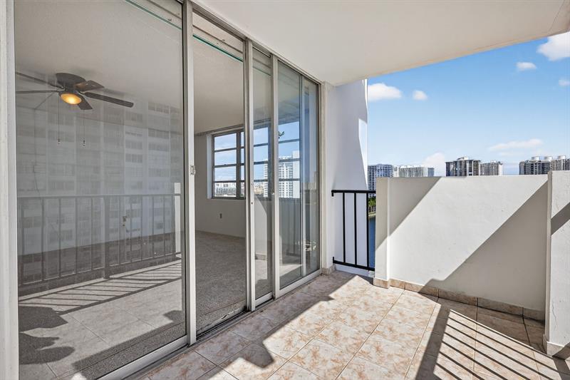 Image 32 of 34 For 2750 183rd St  911