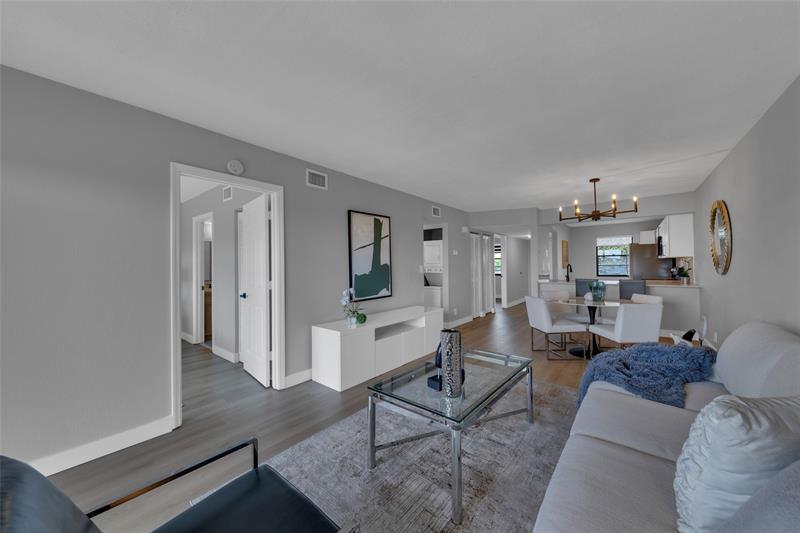 Image 11 of 39 For 1200 80th Ave  406