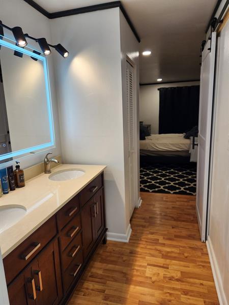 Image 6 of 12 For 6001 Falls Circle Dr  406