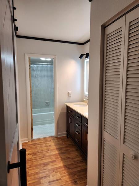 Image 8 of 12 For 6001 Falls Circle Dr  406