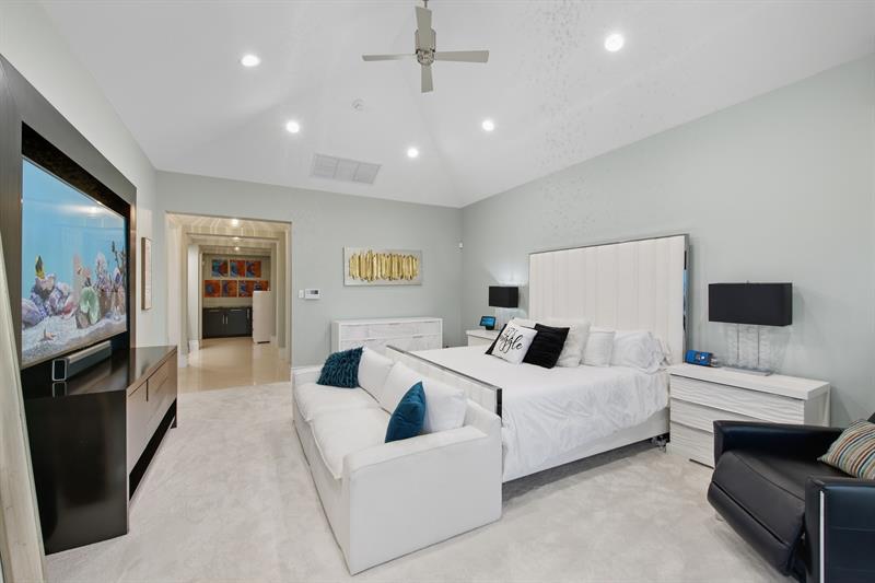 Image 46 of 62 For 720 Isle Of Palms Dr