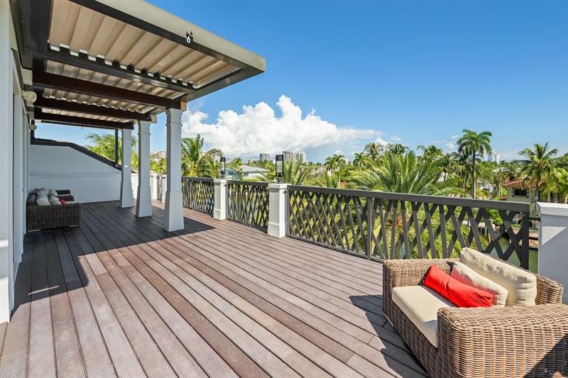 Image 52 of 62 For 720 Isle Of Palms Dr