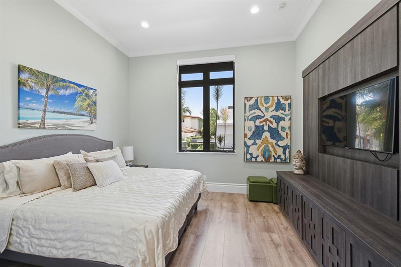 Image 59 of 62 For 720 Isle Of Palms Dr