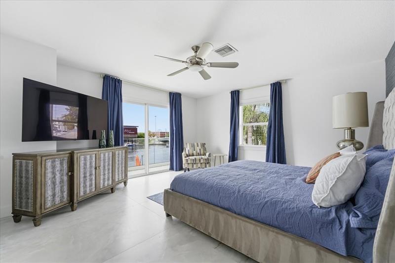 Image 11 of 18 For 4331 Tradewinds Ave  B