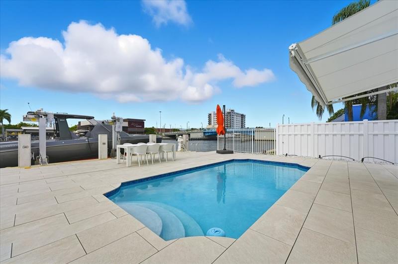 Image 17 of 18 For 4331 Tradewinds Ave  B