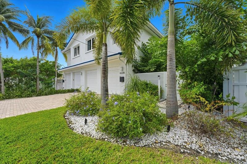 Image 3 of 18 For 4331 Tradewinds Ave  B