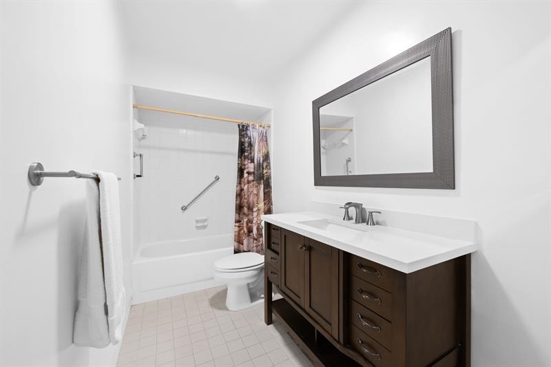 Image 13 of 18 For 2970 16th Ave  214