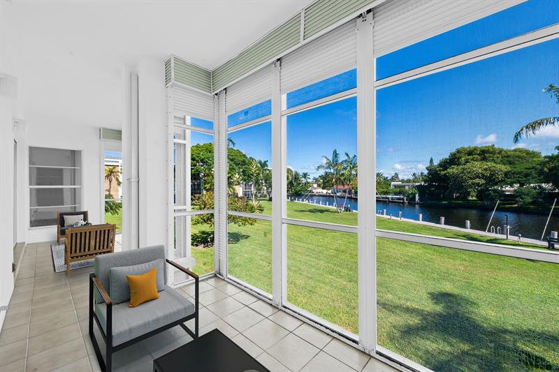 Image 6 of 18 For 2970 16th Ave  214