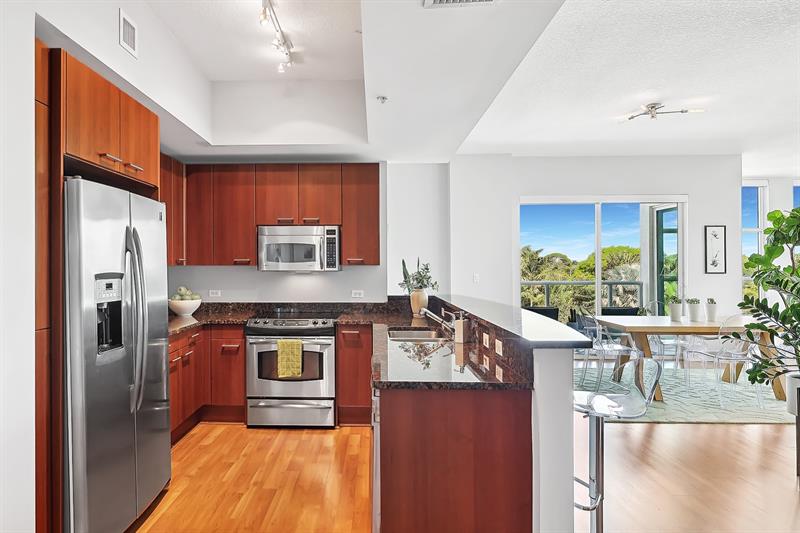 Image 16 of 59 For 2301 Wilton Dr  R303